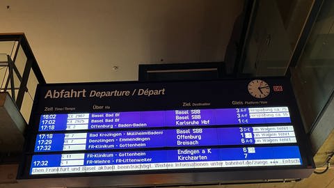 Bahnverkehr durch Fliegerbombe beeintraechtigt (Foto: SWR)
