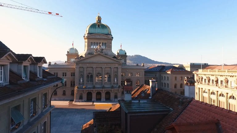 Der Platz vor dem Bundeshaus in Bern (Foto: SRF)