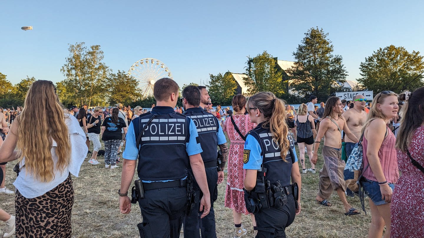 Polizei beim Sea-You-Festival (Foto: SWR)