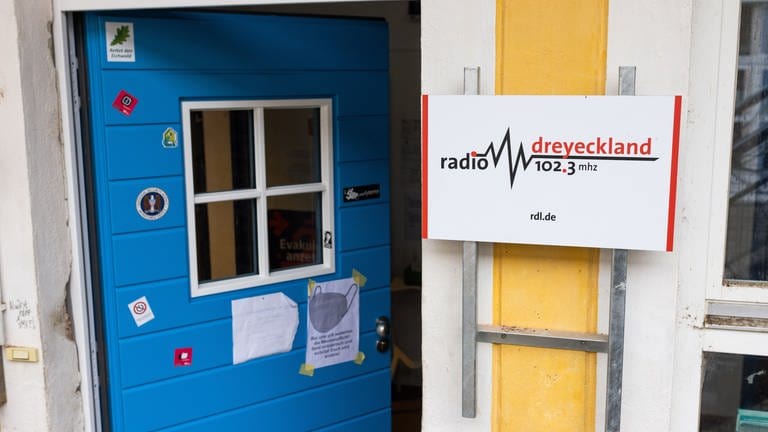 Der juristische Streit um eine Durchsuchungsaktion beim Freiburger Radiosender Radio Dreyeckland geht in die nächste Runde. (Foto: picture-alliance / Reportdienste, Philipp von Ditfurth)