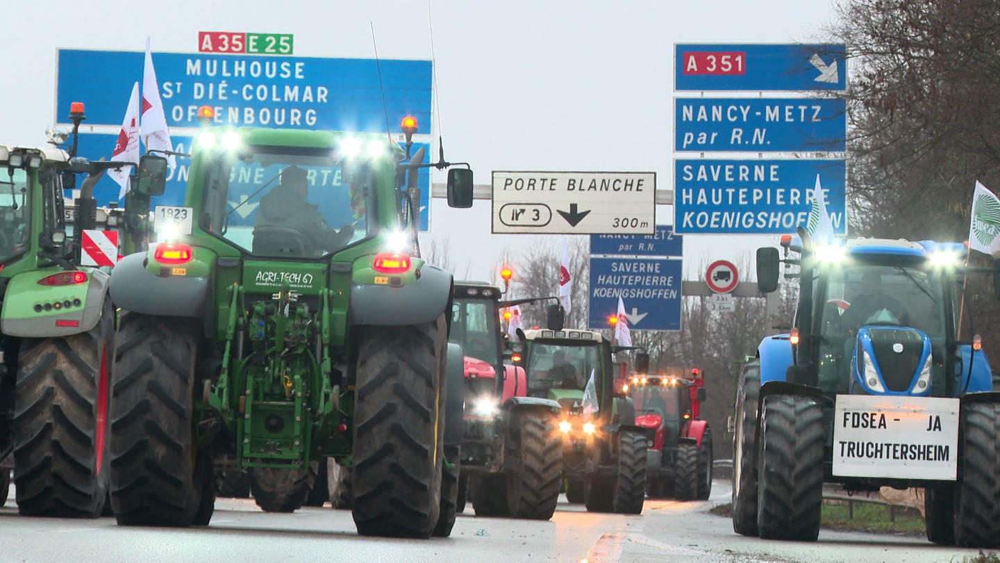Blockade der Traktoren im Elsass (Foto: France 3)