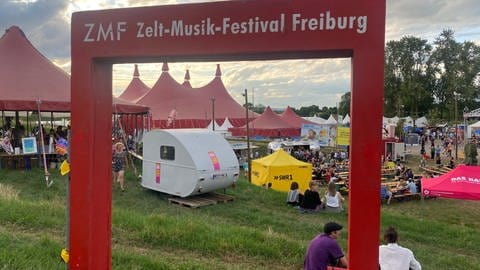 Unbeantworte Fragen und neue Probleme: Ein Blick in die Zukunft des Zelt-Musik-Festivals. (Foto: SWR, Sebastian Bargon)