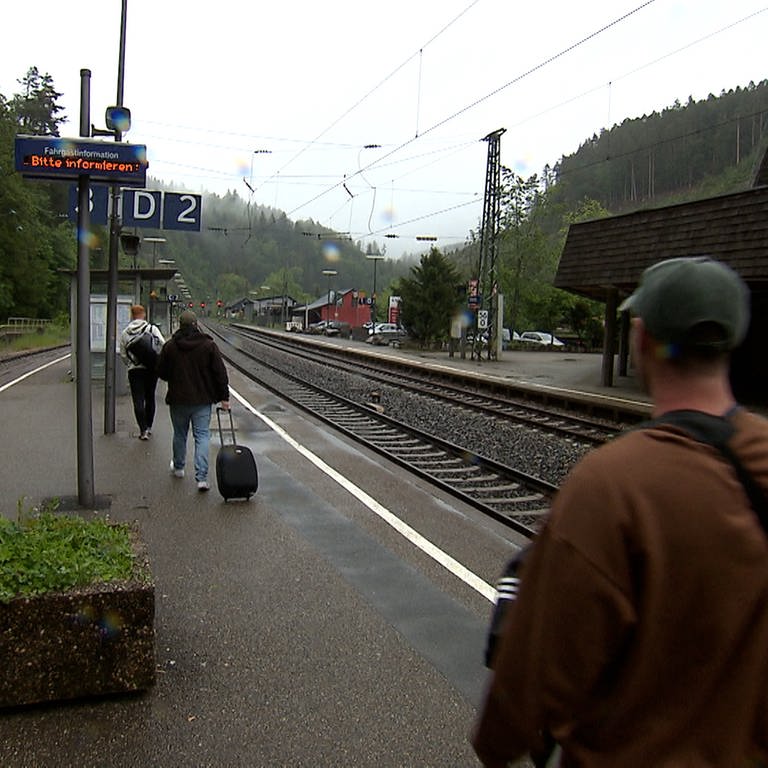 Vom Bahnhof in Triberg (Schwarzwald-Baar-Kreis) fährt vom 1. Juni bis 13. Juli kein Zug nach Villingen-Schwenningen.