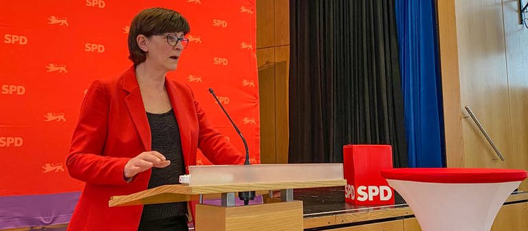 SPD-Chefin Saskia Esken beim Neujahrsempfang des SPD-Kreisverbands Nagold. (Foto: SWR, Magdalena Ebertz)