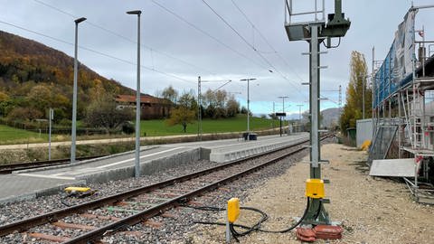 Neuer Haltepunkt der Ermstalbahn in Dettingen-Gsaidt im Kreis Reutlingen (Foto: SWR, SWR/Ulrike Mix)