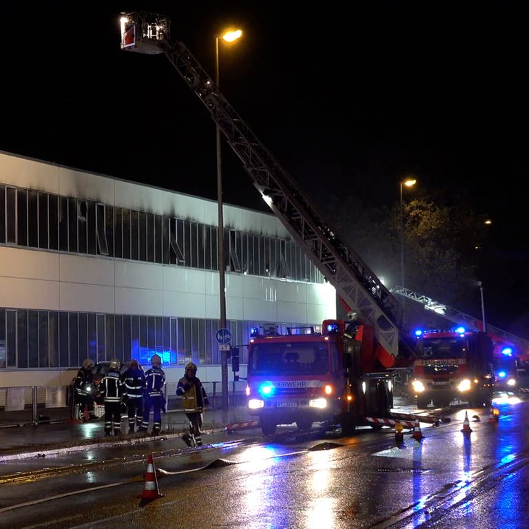 Brand in einem Reutlinger Autohaus (Foto: 7aktuell.de | Alexander Hald)