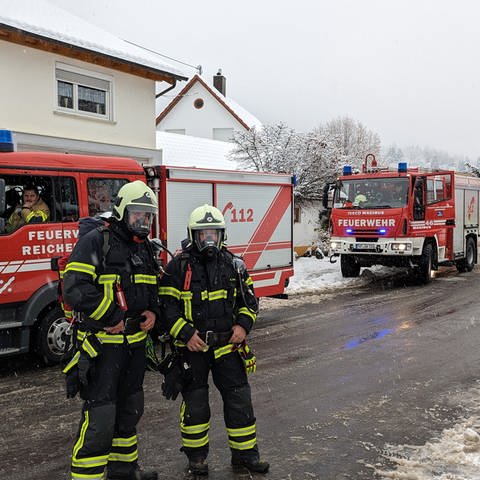Feuerwehreinsatz der Feuerwehr Wehingen in Reichenbacham Heuberg im Schnee (Foto: Feuerwehr Wehingen)