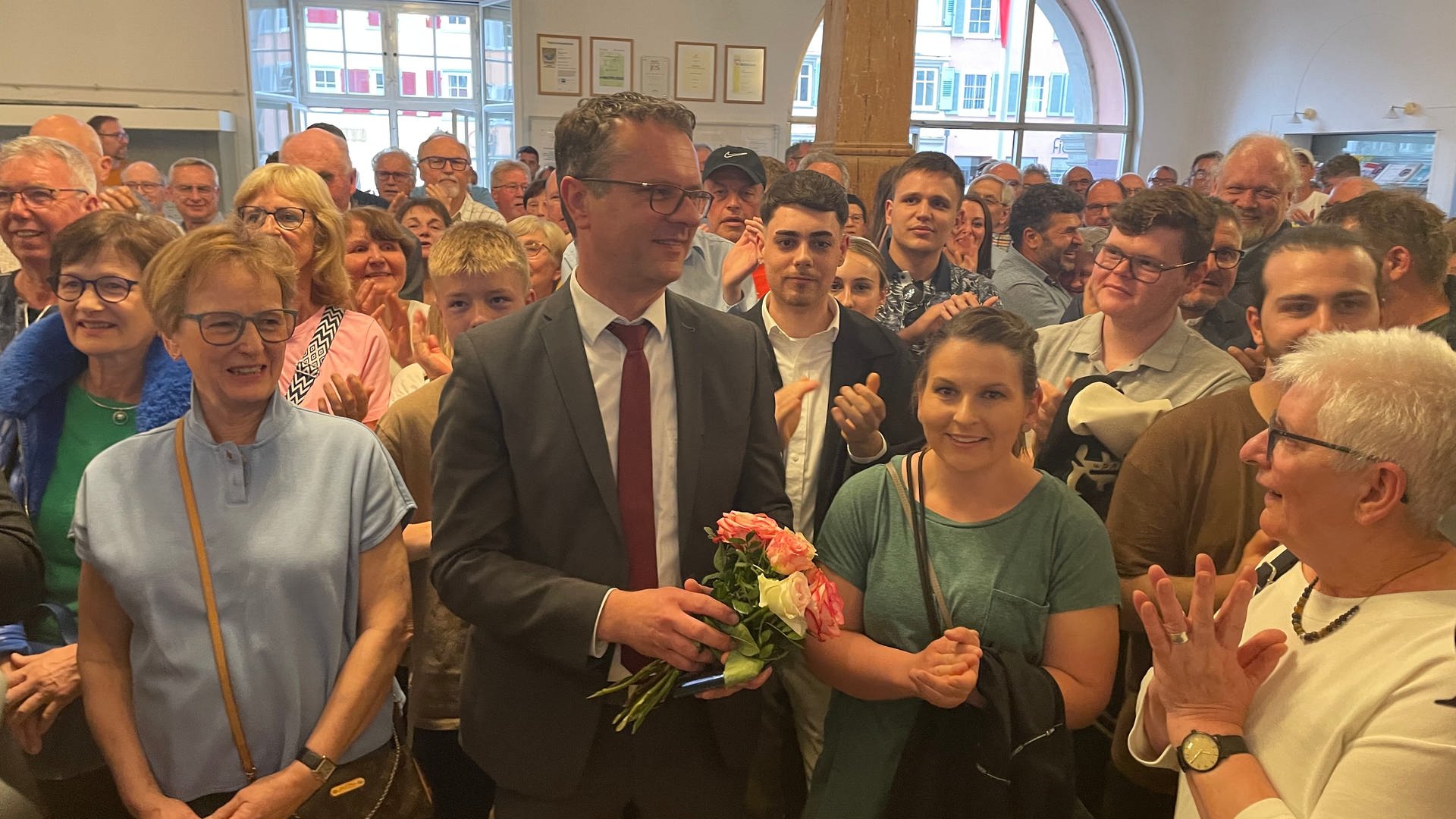 OB-Wahl in Rottenburg: Neher setzt sich durch