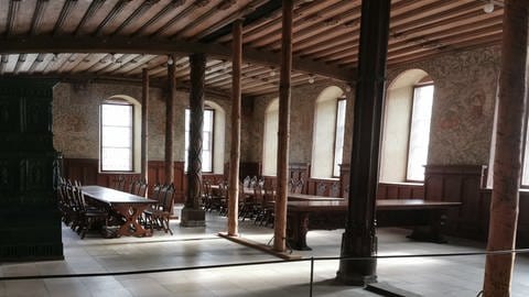 Das Speisesaal im Kloster Bebenhausen, in dem Abgeordnete über den Zusammenschluss zum Land Baden-Württemberg entschieden haben. (Foto: SWR)