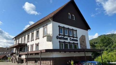 Zu sehen ist das Gasthaus Lamm in Burladingen Killer, das zu einer UNterkunft für Asylbewerber umgebaut werden soll.