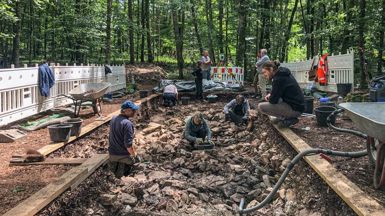 Eine Kelten-Siedlung bei Hayingen  wird ausgegraben und untersucht