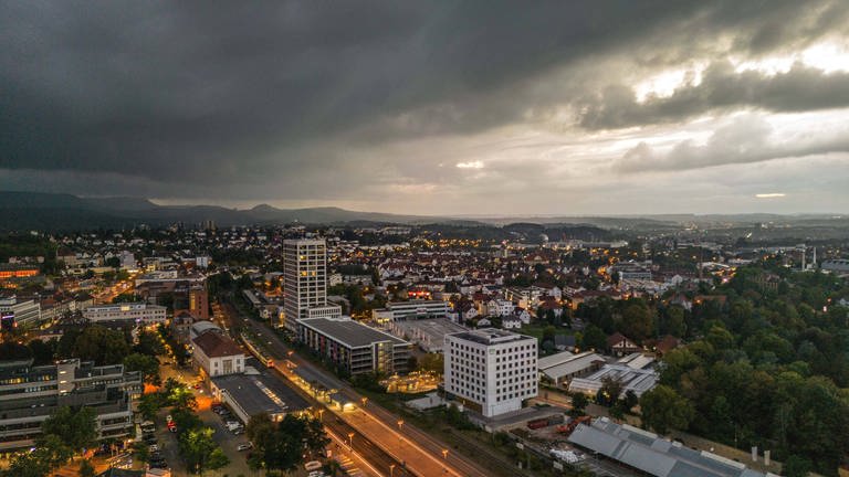 Drohendes Unwetter über Reutlingen 25.09.2022 (Foto: IMAGO, IMAGO / Eibner)