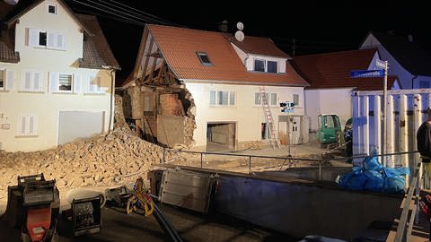 Die eingestürzte Häuserwand in Hechingen (Zollernalbkreis)