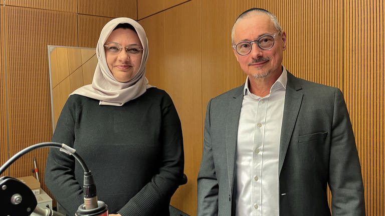 Fahimah Ulfat und Asher Mattern sind die Leiter der Jüdisch-Islamischen Forschungsstelle an der Universität Tübingen