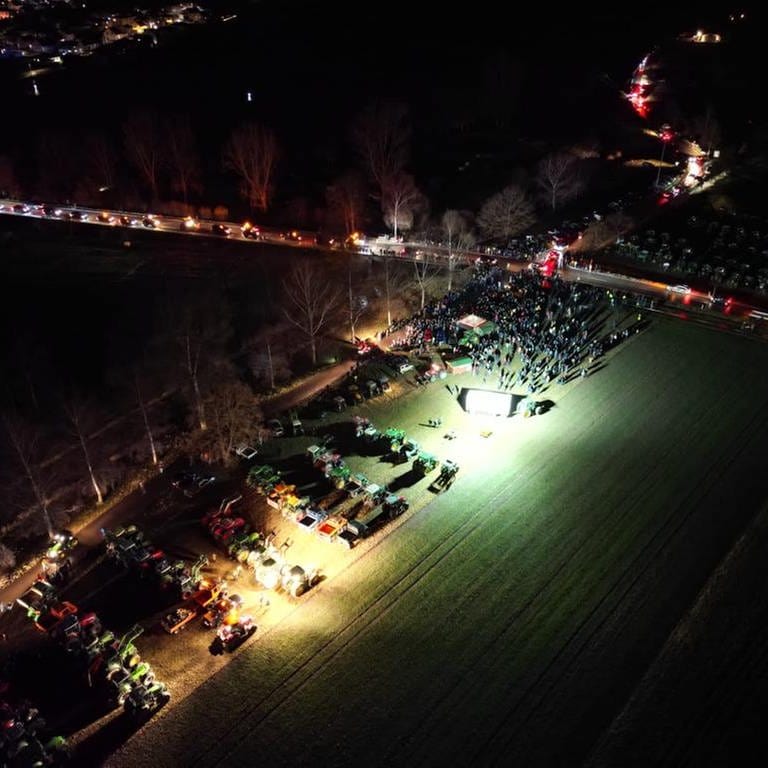 Bauernprotest in Rangendingen,1.500 Teilnehmer mit rund 800 Traktoren und Lastwagen (Foto: Florian Dieringer)