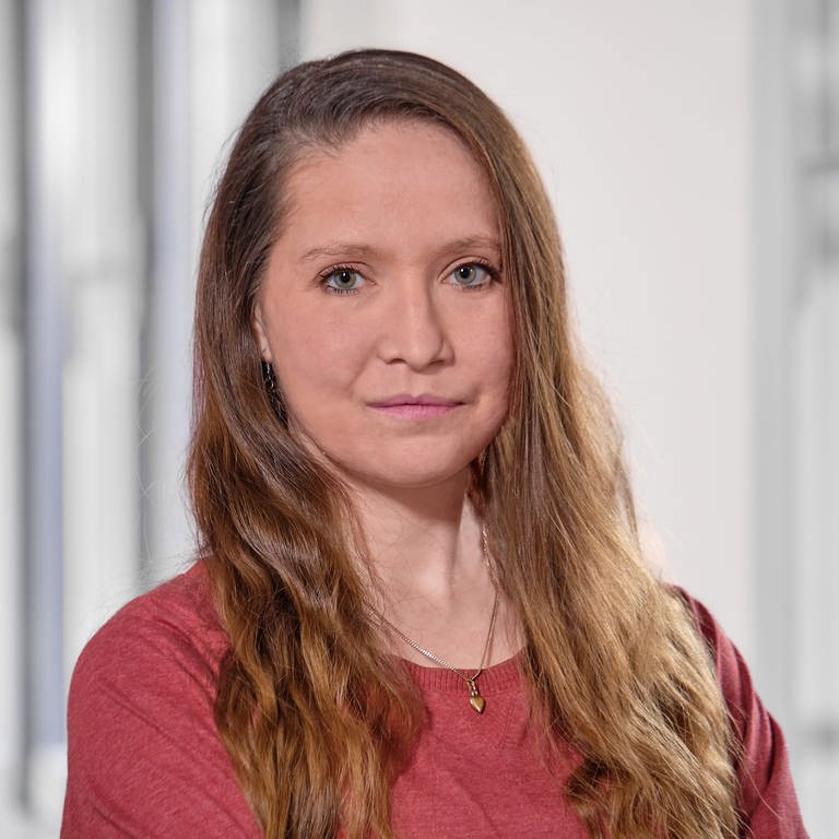 Tabea Günzler ist Reporterin für Hörfunk, Online und Fernsehen beim SWR im Studio Tübingen.