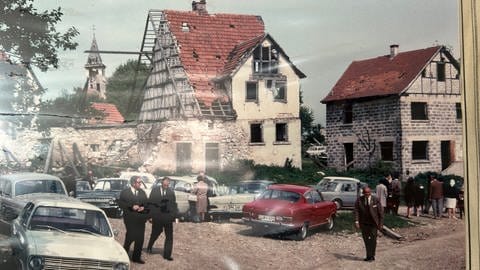 Lost Place: Die ehmaligen Bewohner von Gruorn (Kreis Reutlingen) besuchen ab den 50er Jahren ihr Dorf und sehen zerstörte und verfallene Häuser