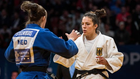 Alina Böhm gewinnt das Finale der Judo-Europameisterschaft in Sofia.  (Foto: IMAGO, Imago, Johannes Friedl)