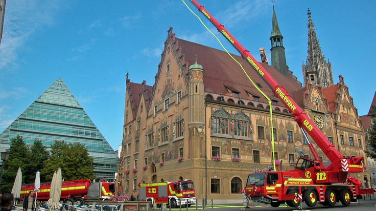 Rathaus und Stadtbibliothek in Ulm: Jubiläum 175 Jahre Feuerwehr der Stadt Ulm (Foto: Pressestelle, Stadt Ulm Abteilung Feuerwehr und Katastrophenschutz)