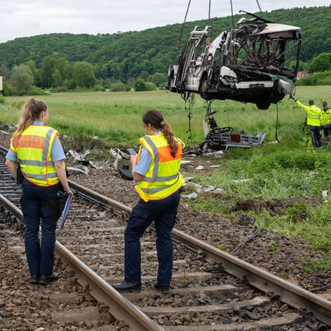 Die Zugstrecke zwischen Blaubeuren und Blaustein wird nach dem Unfall bis auf Weiteres gesperrt bleiben. (Foto: dpa Bildfunk, picture alliance/dpa / Stefan Puchner)