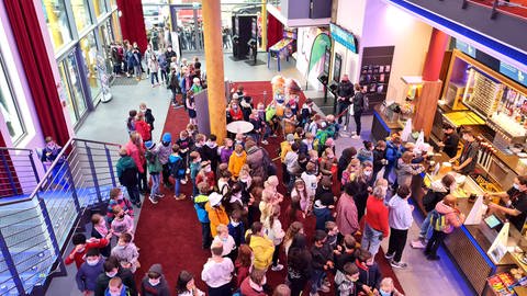Viele Besucher beim Internationalen Kinderkinofestival in Schwäbisch Gmünd, das sogenannte Kikife läuft bis zum 29. Juni 2022. (Foto: Pressestelle, Kulturamt, Katharina Lampe)