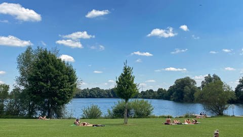 Der Ludwigsfelder Baggersee ist im Sommer meist gut besucht. (Foto: SWR, Katja Stolle-Kranz)