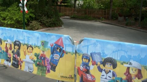 Der Themenbereich "Land der Ritter" im Legoland Günzburg war nach dem Unfall auf der Achterbahn für die Ermittlungen und die Reparatur zwei Monate lang gesperrt (Archivbild). (Foto: SWR)