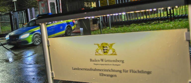 Wegen Streit in der LEA Ellwangen musste Polizei zweimal anrücken (Foto: IMAGO, Imago Images / Marius Bulling)