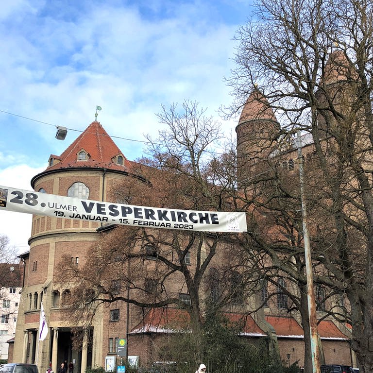 Am Donnerstag hat die 28. Vesperkirche in der Ulmer Pauluskirche begonnen. (Foto: SWR, Frank Polifke)