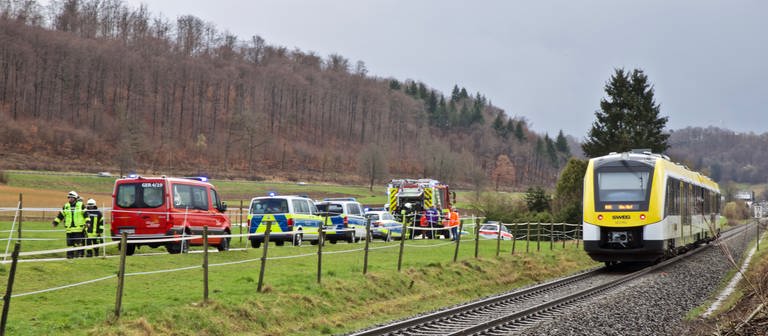 Bei Königsbronn hat am Sonntag eine Regionalbahn einen Mann mit Fahrrad erfasst. Der Mann kam bei dem Unfall ums Leben. (Foto: onw-images/Dennis Straub)