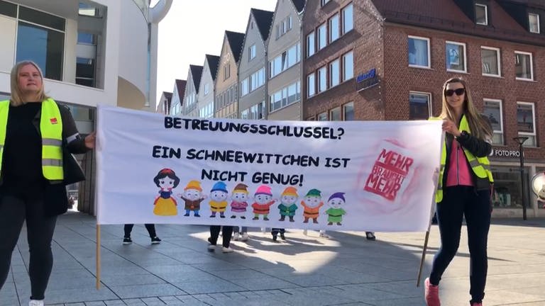 Auch am Donnerstag sind Erzieherinnen beim Warnstreik in Ulm auf die Straße gegangen. (Foto: SWR, Jürgen Klotz)