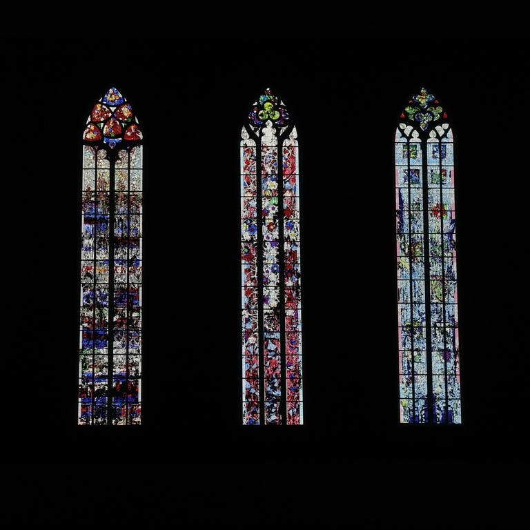Neue Glasfenster im Ulmer Münster (Foto: z-media Ralf Zwiebler)