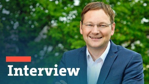 Der Landkreis Günzburg leidet unter dem zunehmenden Flüchtlingsstrom, Interview mit Landrat Dr. Hans Reichhart
