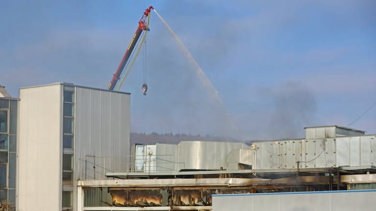 Großbrand bei Automobil-Zulieferer-Firma in Allmendingen im Alb-Donau-Kreis (Foto: © z-media, Ralf Zwiebler)