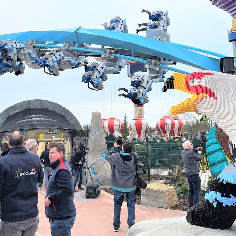 "Wingcoaster" - die neue Achterbahn im Legoland mit "Kopfüber-Erlebnissen" (Foto: Peter Allgaier)