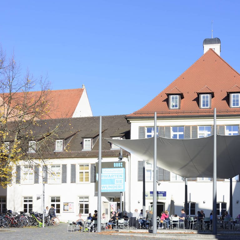 Haupteingang des Ulmer Museums: Wegen eines umfangreichen Umbaus schließt das Museum Ulm am 17. April 2023 (Archivbild). (Foto: IMAGO, IMAGO / Volker Preußer)