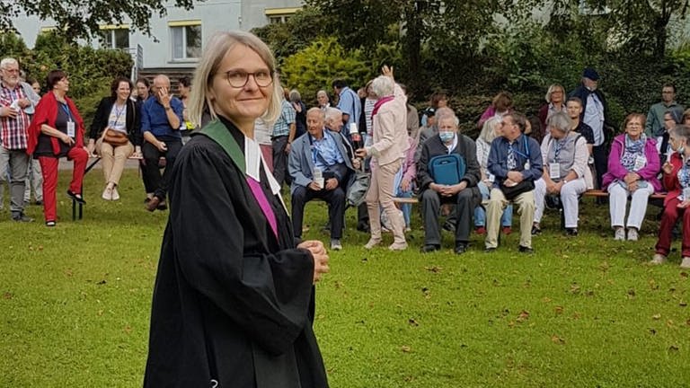 Daniela Milz-Ramming ist Gehörlosenseelsorgerin. Am Sonntag wird in Ulm 100 Jahre evangelische Gottesdienste für gehörlose Menschen in Baden-Württemberg gefeiert. (Foto: privat)