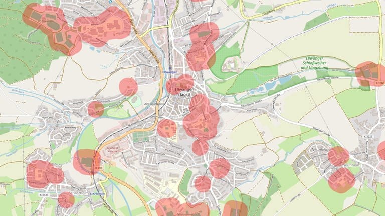 Eine Karte von Ellwangen, auf der mit roten Kreisen eingezeichnet ist an welchen Orten man Cannabis nicht konsumieren darf. (Foto: Bubatzkarte / OpenStreetMap)