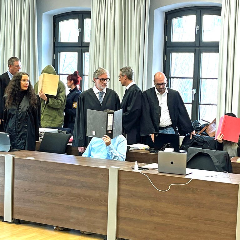 Der Prozess wegen Doppelmords in Altenstadt am Landgericht Memmingen: Eine Nebenklägerin fordert Hinterbliebenen-Schmerzensgeld (Archivbild). (Foto: SWR)