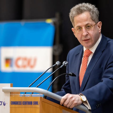 Hans-Georg Maaßen (CDU) spricht vor der Wahlkreisvertreterversammlung der CDU-Kreisverbände in Südthüringen. (Foto: dpa Bildfunk, picture alliance/dpa | Michael Reichel)