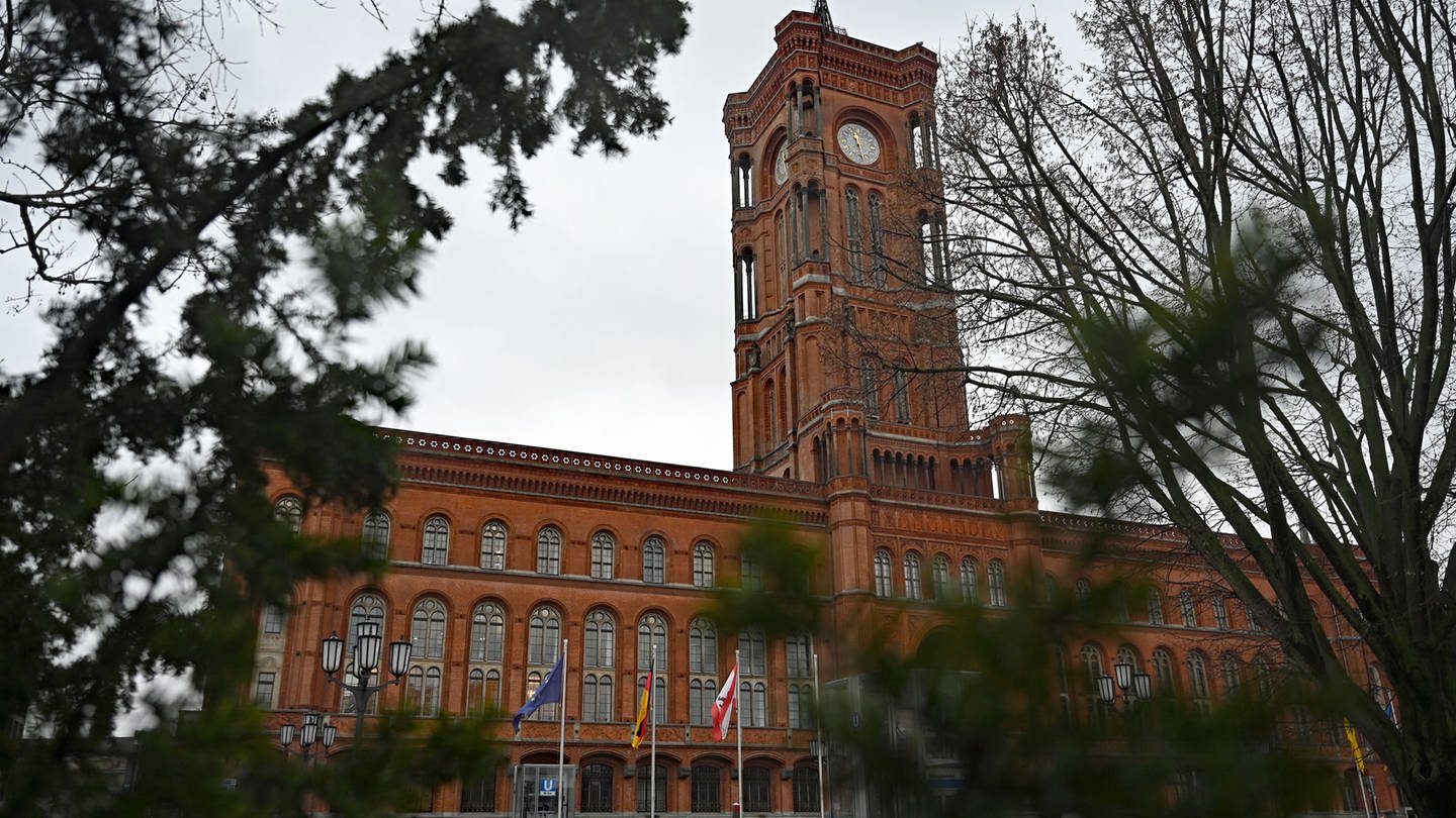 Rotes Rathaus, Sitz der Regierenden Bürgermeisterin sowie des Senats in Berlin (Foto: dpa Bildfunk, Philipp Znidar)