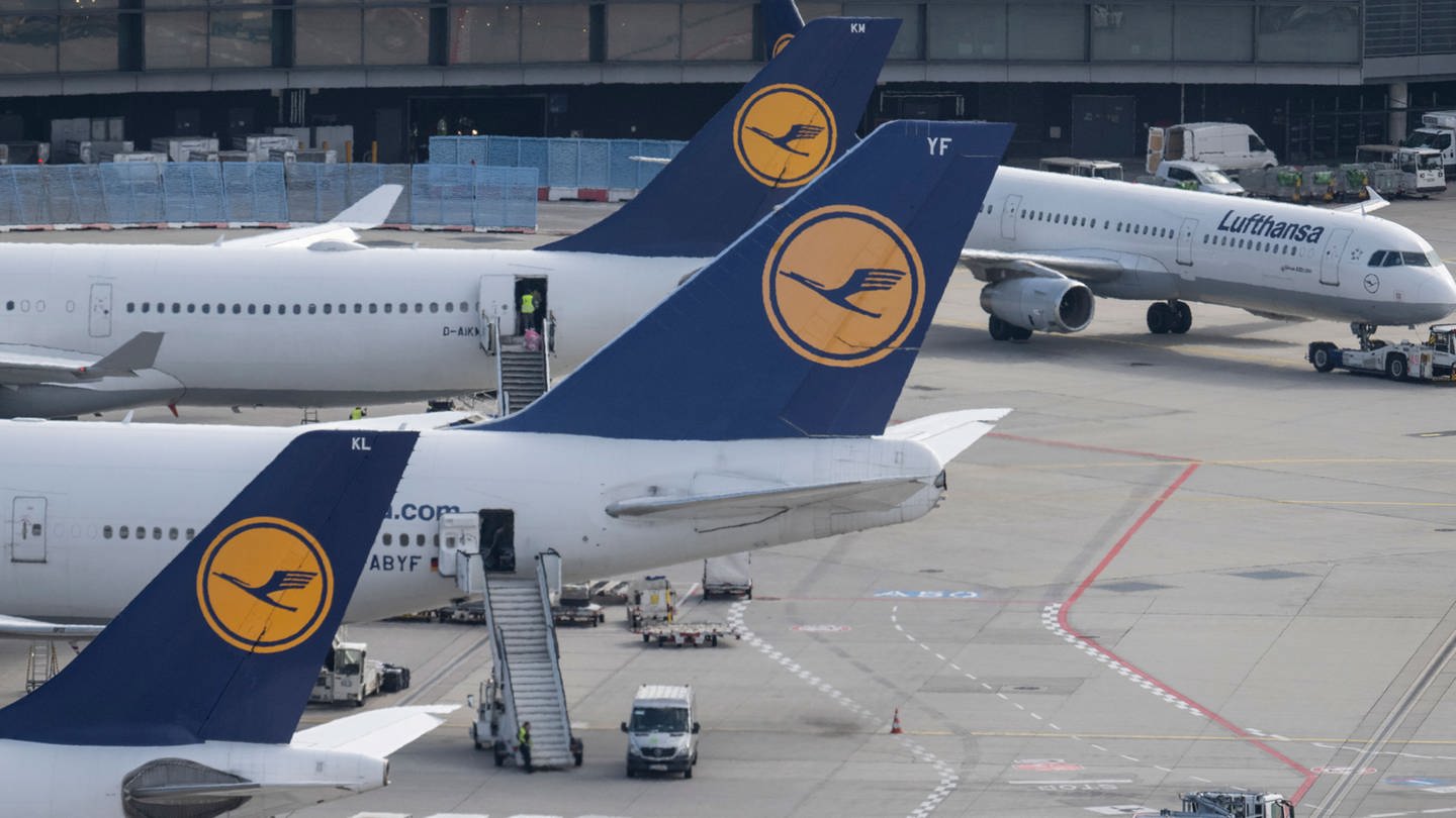Lufthansa mit Rekordquartal dank teurer Tickets (Foto: dpa Bildfunk, Boris Roessler)
