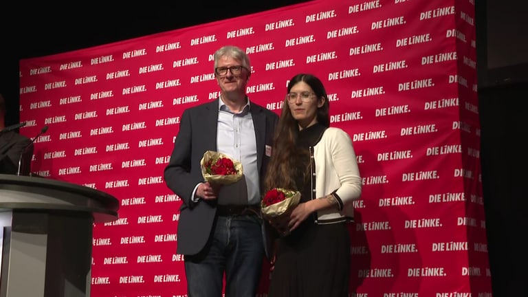 Stefan Glander und Melanie Wery-Sims wurden auf dem Parteitag der Linken zu den neuen Vorsitzenden gewählt (Foto: SWR)