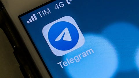 Mitglieder von Telegram-Chatgruppen haben offenbar Anschläge geplant - und die Entführung des Bundesgesundheitsministers Lauterbach. (Foto: dpa Bildfunk, Picture Alliance)