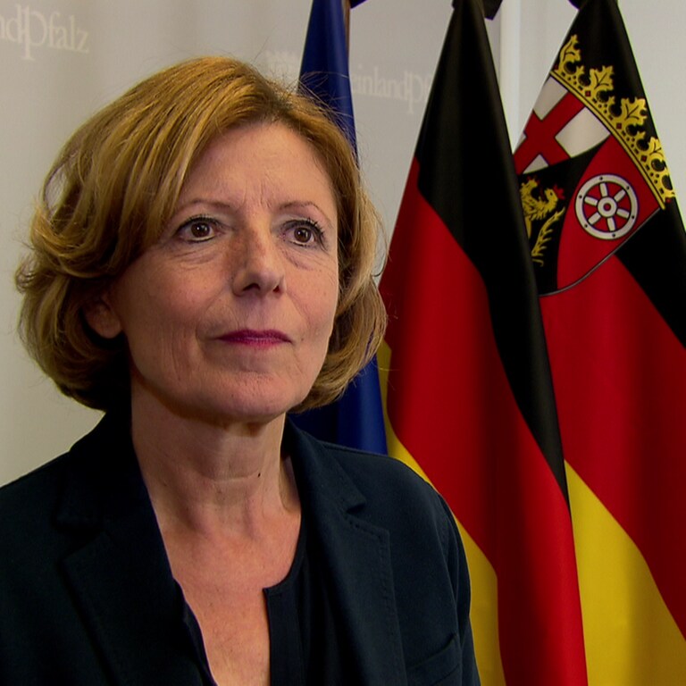 Ministerpräsidentin Malu Dreyer (SPD) verspricht Soforthilfe für Flutopfer (Foto: SWR)