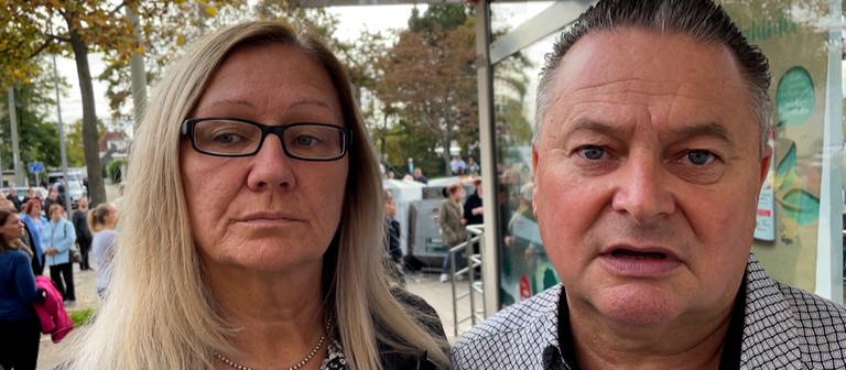 Eltern des getöteten 20-Jährigen bei einer Messerattacke in Ludwigshafen (Foto: SWR)