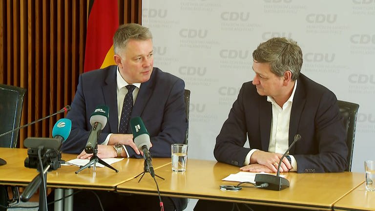 Gordon Schnieder (links) soll Nachfolger von Christian Baldauf als Vorsitzender CDU-Fraktion im rheinland-pfälzischen Landtag werden (Foto: SWR)