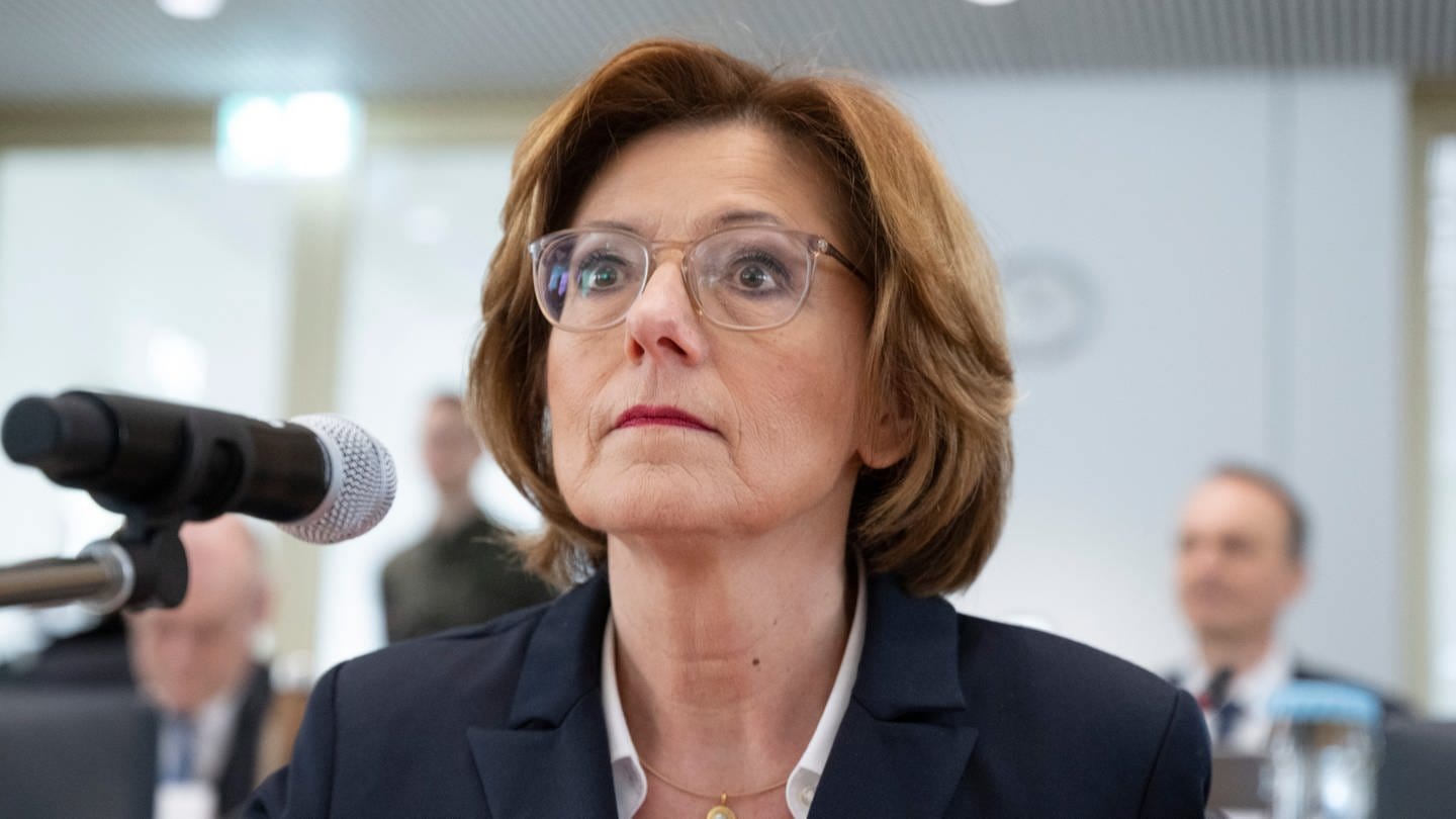 Wegen Ahrflut: CDU und AfD fordern Dreyer zum Rücktritt auf