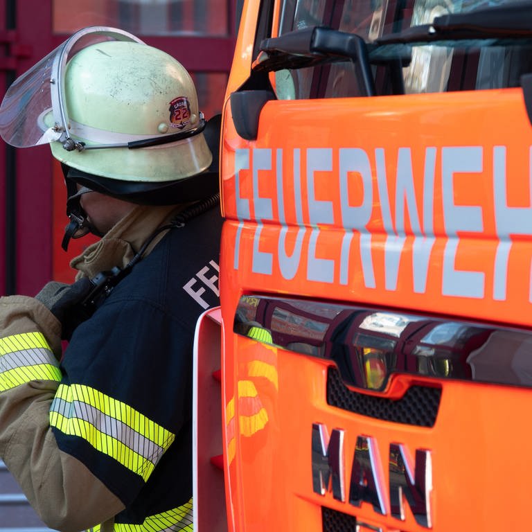 Feuerwehr (Foto: picture-alliance / Reportdienste, picture alliance/dpa | Anna Ross)