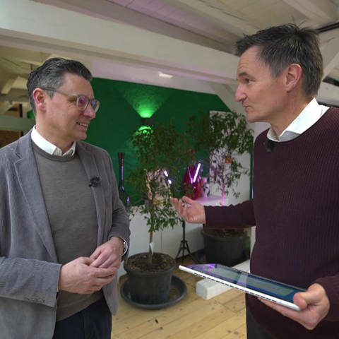 Sascha Becker und Prof. Jörg Funder